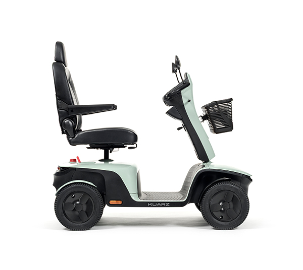 Der Scooter kaurz in der Farbe Arctic Grün.